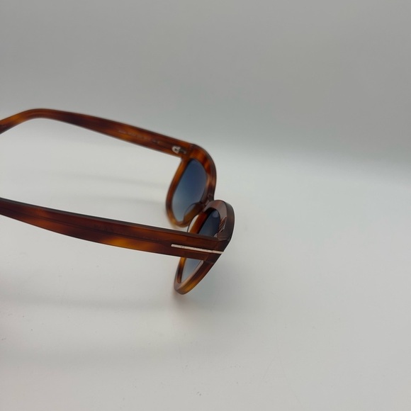 Tom Ford Alistair Sunglasses TF524 53W 56-16-140 Blonde Havana / Blue Shaded main image 11